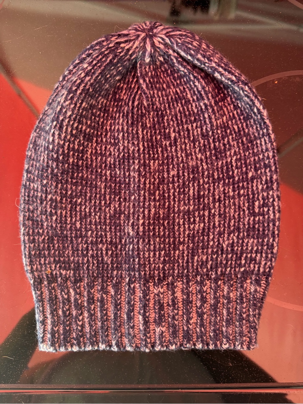 GAP Women’s Knit Beanie - Navy and White